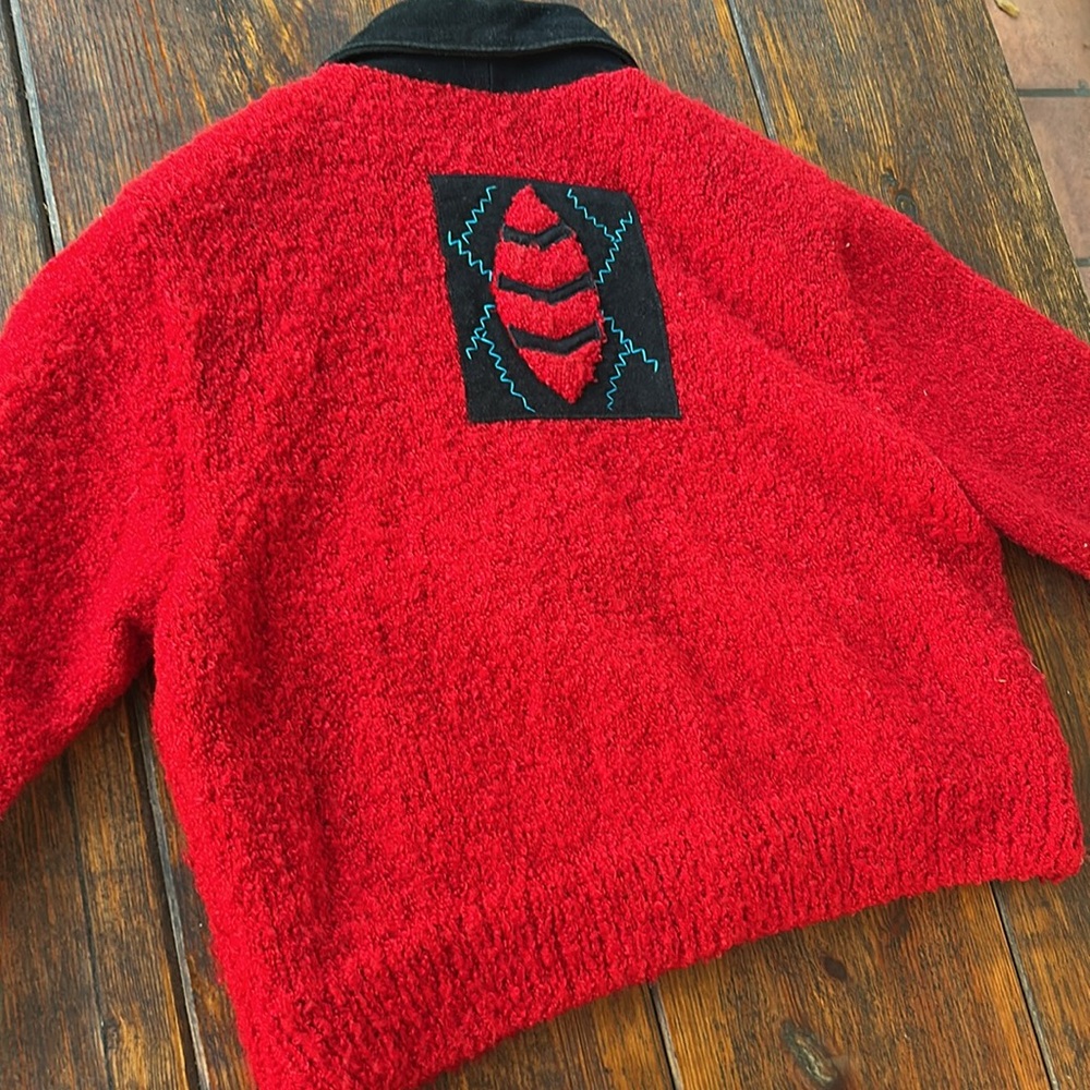 Vintage 1980s Leaf Pattern acrylic and suede leather cardigan by Minnie’s Closet - Picture 10 of 10